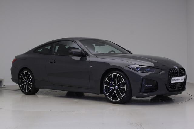 BMW 4-SERIE Coupé 420i M-Sport Pro | 19" | Personal CoPilot Pack | Schuifdak | Parking assistant plus
