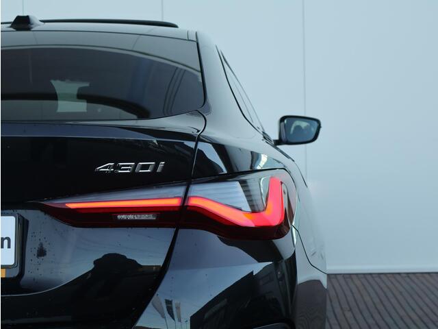 BMW 4-SERIE Gran Coupé 430i High Executive M-Sportpakket / HIFI / Schuif - Kanteldak / Extra Getint Glas / 18 '' /