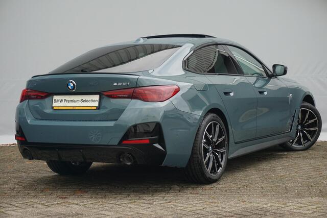 BMW 4-SERIE Gran Coupe 420i | M Sportpakket Pro | Glazen schuif-/kanteldak | Stuur- en stoelverwarming | Active Cruise Control | Head-Up Display | HiFi System | 19" M Y-Spaak