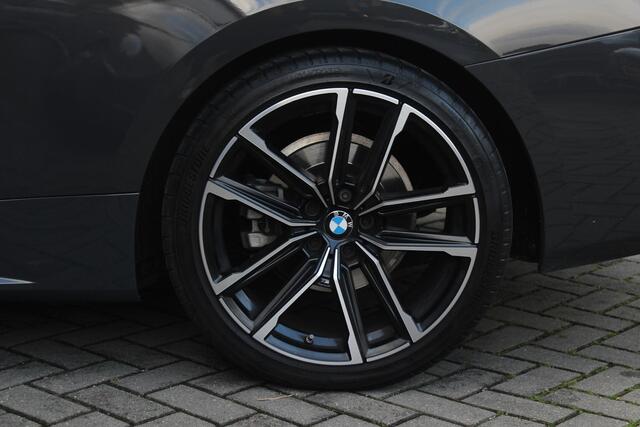 BMW 4-SERIE Cabrio 420i M-sport | Adaptieve Cruise Control | Nek verwarming | Elektrische Stoelen | Stoel en Stuurverwarming