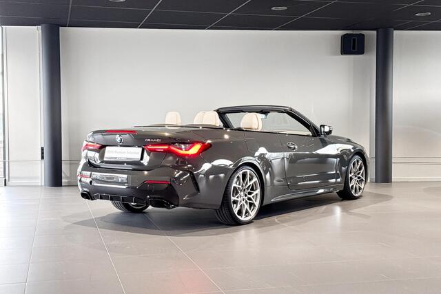BMW 4-SERIE Cabrio M440i xDrive High Executive | M Performance velgen | Harman Kardon | Stoelverwarming |