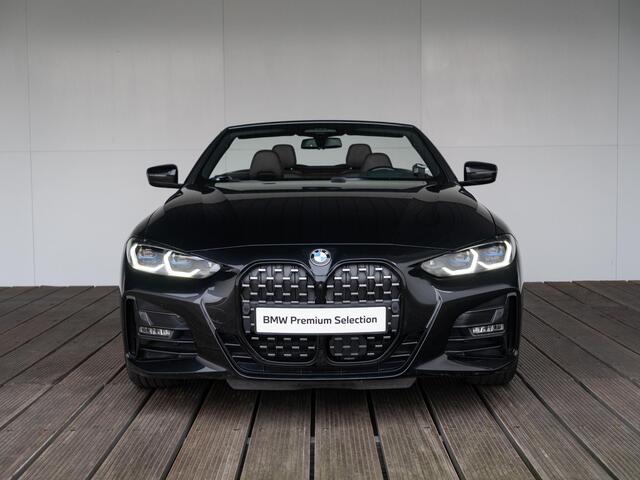 BMW 4-SERIE Cabrio 430i | High Executive | M Sport | Harman Kardon | Comfort Access | Head-Up Display | Air Collar | Stoelverwarming | Stuurwielrand Verwarmd |