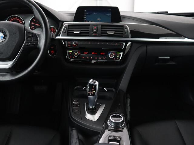 BMW 4-SERIE Cabrio 430i Luxury Line | Leder | Stoelverwarming | Nekverwarming | Harman/Kardon | DAB | Stuurverwarming | Full LED | Navigatie | Climate control | Bluetooth | Cruise control