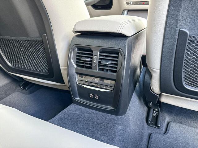 BMW 4-SERIE Gran Coupé 420i High Executive M Sportpakket Pro / Harman Kardon / Glazen Schuifdak / Comfort Access / Elektrisch Verstelbare Stoelen / Adaptieve Cruise / Comfort Acces / 19 Inch