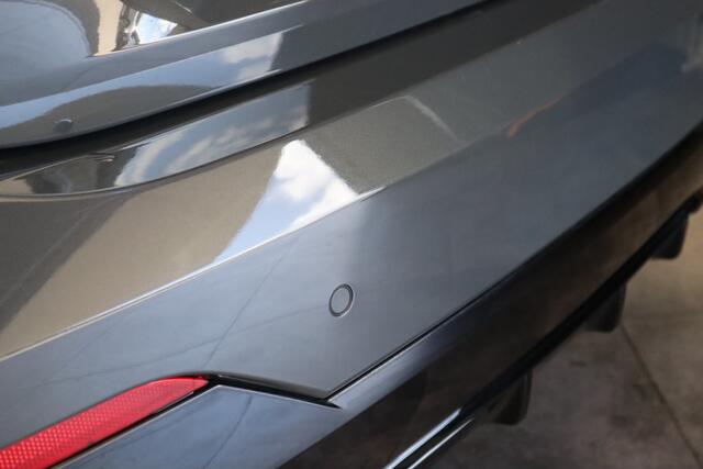 BMW 4-SERIE Cabrio M440i xDrive High-Executive 374PK Individueel-lak Navigatie Volleder 19LMV Head up