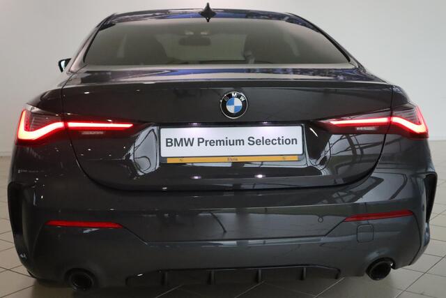 BMW 4-SERIE 420i BMW 4-serie 420i Coupé High Executive | M Sportpakket | Parking Assistant | Harman Kardon