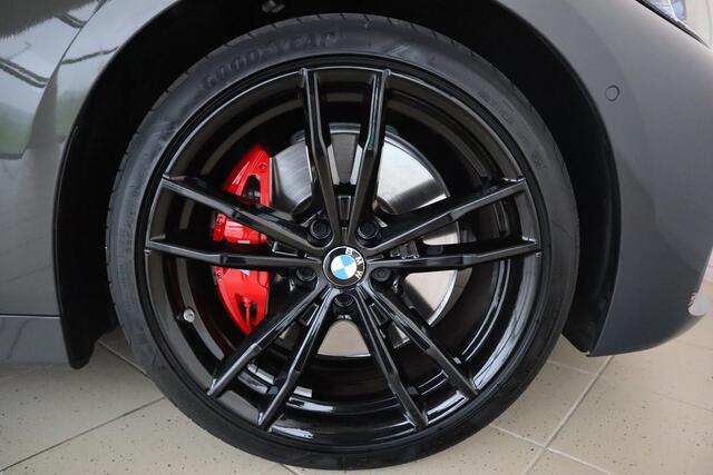 BMW 4-SERIE 420i BMW 4-serie 420i Coupé High Executive | M Sportpakket | Parking Assistant | Harman Kardon