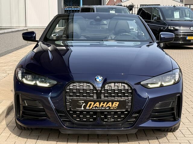 BMW 4-SERIE Cabrio M440i xDrive | Head-up | Harman/Kardon | Leder | 360 Camera | Stoel/Stuurverwarming