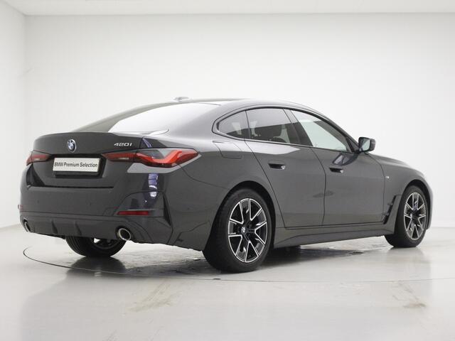 BMW 4-SERIE Gran Coupé 420i M-Sport | High Executive | Stoelverwarming | Hifi | Voorbereiding Driving Assistance | BMW Individual Dravitgrau