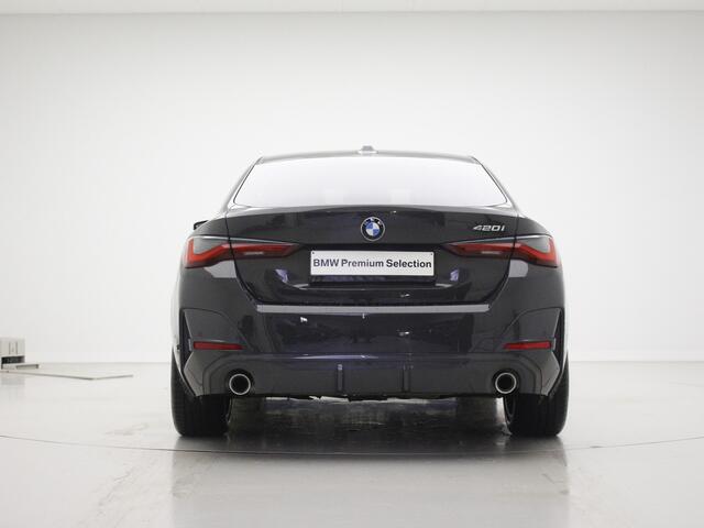 BMW 4-SERIE Gran Coupé 420i M-Sport | High Executive | Stoelverwarming | Hifi | Voorbereiding Driving Assistance | BMW Individual Dravitgrau