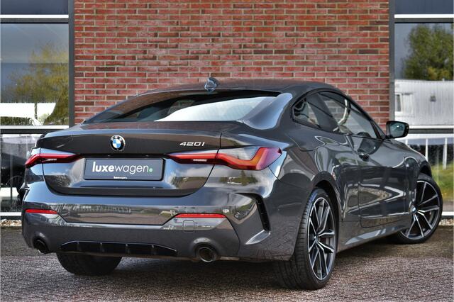 BMW 4-SERIE Coupé 420i M-Sport | NL-auto | Dravitgrau | 19inch | Laser | El-klep