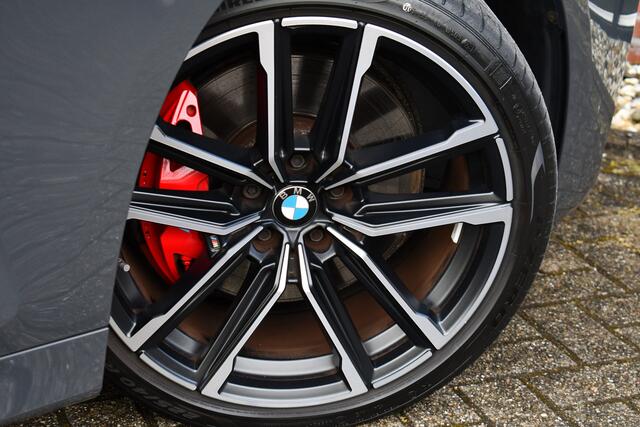BMW 4-SERIE Coupé 420i M-Sport | NL-auto | Dravitgrau | 19inch | Laser | El-klep