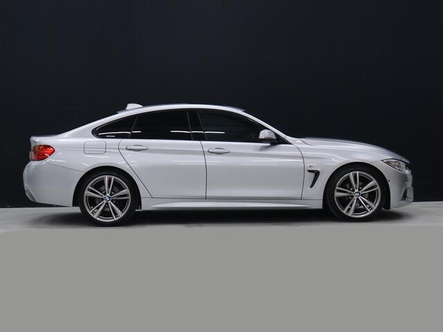 BMW 4-SERIE Gran Coupé 420i M Sport [SCHUIFKANTELDAK, CRUISE, STOELVERWARMING, HEAD UP, CAMERA, PDC V+A, ELEKTRISCHE ACHTERKLEP, BLUETOOTH, DUAL ZONE CLIMATE, VOL LEDER, NAVIGATIE, NIEUWSTAAT]