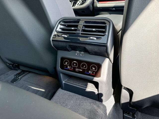 BMW 5-SERIE Sedan 550e xDrive