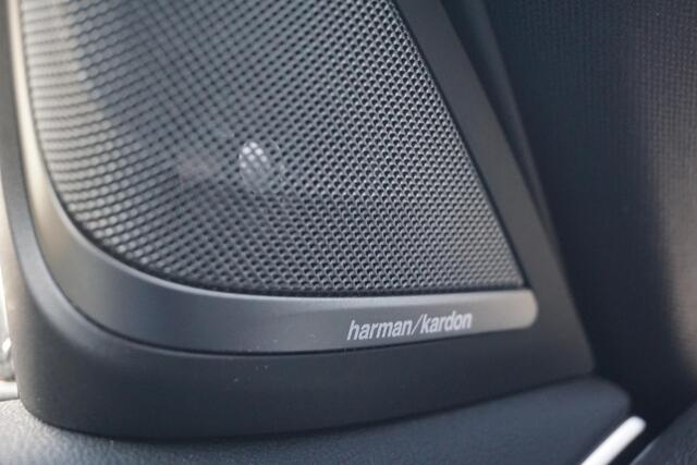 BMW 5-SERIE Touring 530e High Executive M Pakket | Trekhaak | LASER | ACC