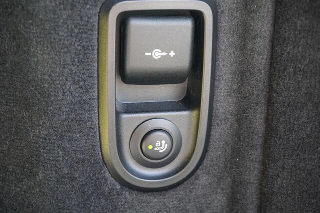 BMW 5-SERIE Touring 530e High Executive M Pakket | Trekhaak | LASER | ACC