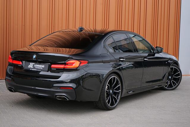 BMW 5-SERIE 520i M-Sport Leder Memory Camera NL AUTO Trekhaak