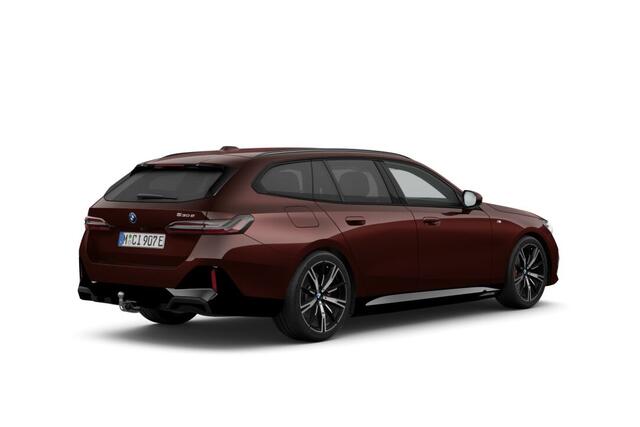 BMW 5-SERIE Touring 530e M Sport Edition | M Sport Pro | Innovation Pack | Travel Pack | Comfort Pack | Trekhaak