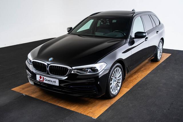 BMW 5-SERIE Touring 530i xDrive High Executive Sportline - Panoramadak - Soft close - Comfort Access - Parking/Driving Assistant - Active Protection - Comfortstoelen - Elektrisch verwarmde voor/achterstoelen -