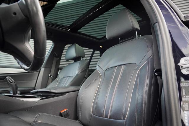 BMW 5-SERIE Touring 520i High Executive Edition / M-Sport / Pano / Trekhaak