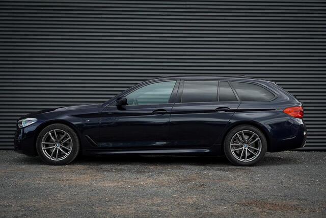 BMW 5-SERIE Touring 520i High Executive Edition / M-Sport / Pano / Trekhaak