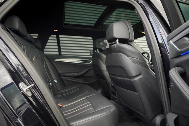 BMW 5-SERIE Touring 520i High Executive Edition / M-Sport / Pano / Trekhaak
