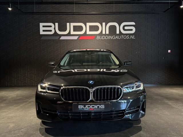 BMW 5-SERIE Touring 530e Business Ed Plus | Trekhaak | Pano | Camera |
