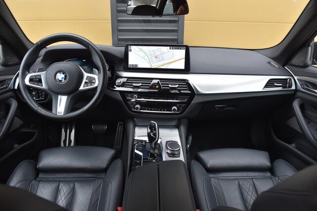 BMW 5-SERIE Touring 530i High Executive Edition * M sportpakket * Laser * Comfortstoelen * Head-up * Harman Kardon *