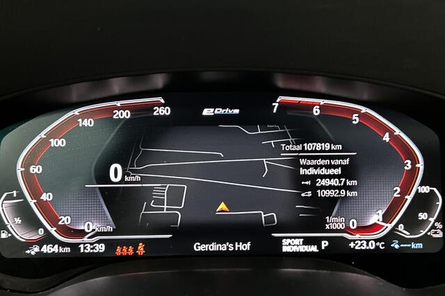 BMW 5-SERIE 530e iPerformance eDrive Edition | Schuifdak | Lederen bekleding | stoelverwarming | Parkeersensoren | Cruise control