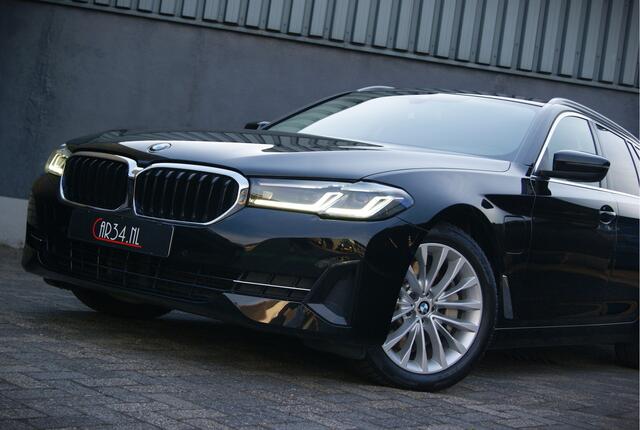 BMW 5-SERIE Touring VERWACHT! 530e 292PK Facelift Carplay/Wegkl-trhk/Leder/Camera Aut8