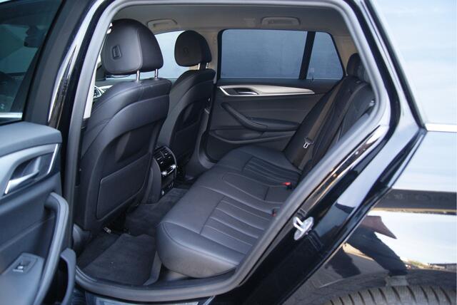 BMW 5-SERIE Touring VERWACHT! 530e 292PK Facelift Carplay/Wegkl-trhk/Leder/Camera Aut8