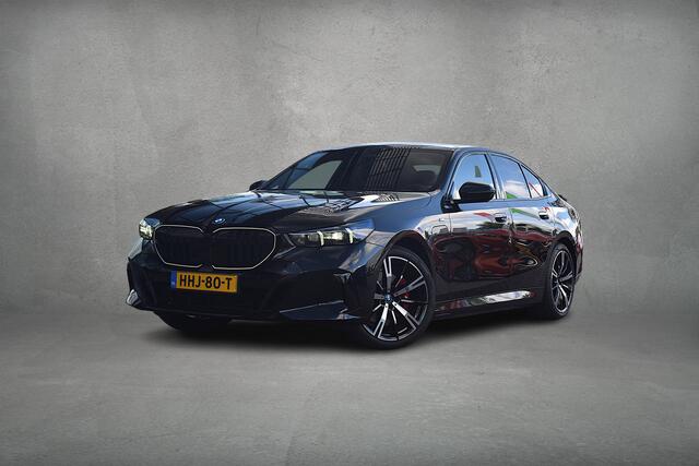 BMW 5-SERIE 530e M Sport Edition | Dealer Garantie | Pano | B&W | Trekhaak Elektr.