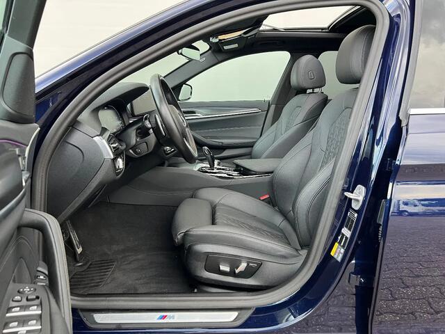 BMW 5-SERIE 530e PHEV | M Sport | Panoramadak | Sportstoelen | Nieuwstaat!