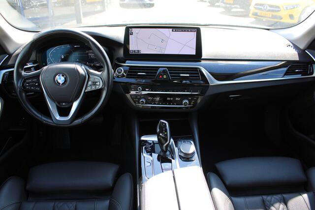 BMW 5-SERIE Touring 530e xDrive Business Edition Plus ACC LEDER PANORAMADAK TREKHAAK