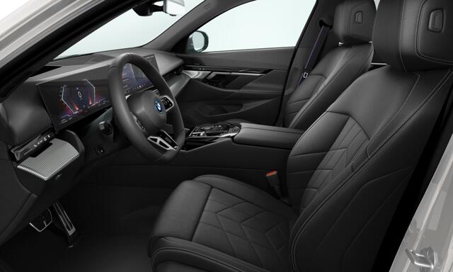 BMW 5-SERIE Touring 530e | M-Sport Pro | 21'' | Panorama. | Harman/Kardon | Elek. stoel. + vent. | Trekhaak | Driv. + Park. Plus | Head-Up | Stuurverw. | Getint glas | Stoelverw. voor/achter