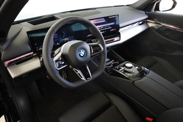 BMW 5-SERIE Touring 530e | M Sport Edition | M Sportpakket | M Sportpakket Pro | Equipment Pack Pro | Travel Pack | Ekris Selection