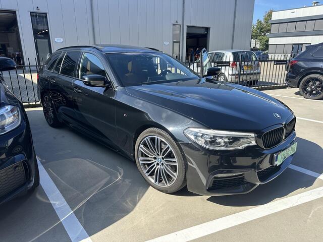 BMW 5-SERIE Touring 520i High Exec M Sport Pano Leder LED
