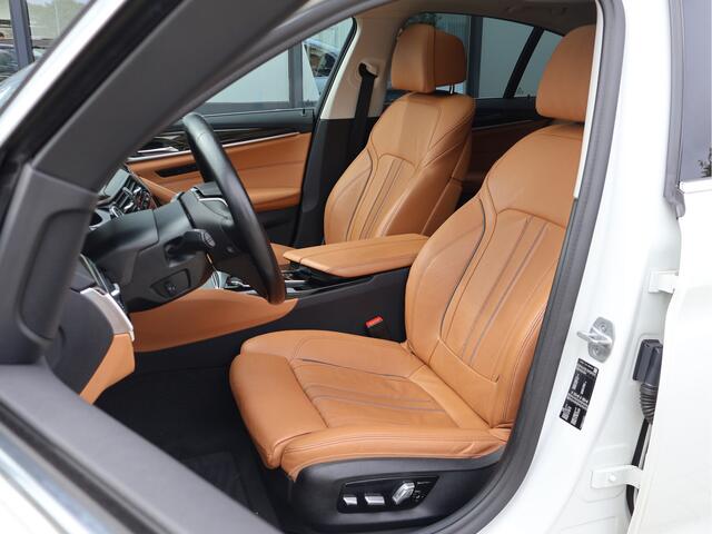 BMW 5-SERIE 520d High Executive | HUD | ACC | Leder | Active Steering | Adaptive LED |