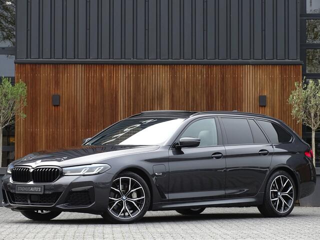 BMW 5-SERIE 530e 292PK X-drive / M-Sport / Laser / 2022 / Pano / Head-Up