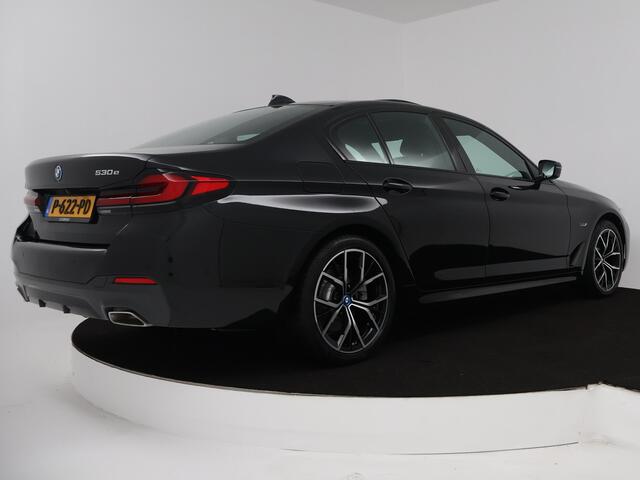 BMW 5-SERIE 530e Business Edition Plus | M Sport | Panoramadak | Camera | Live Cockpit | Nederlandse Auto | NAP |