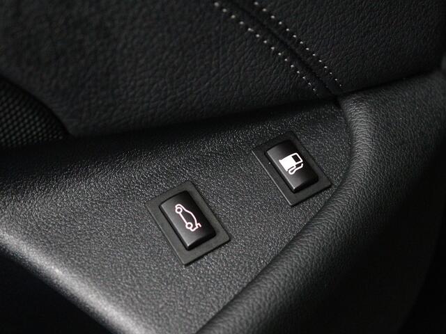 BMW 5-SERIE 530e Business Edition Plus | M Sport | Panoramadak | Camera | Live Cockpit | Nederlandse Auto | NAP |