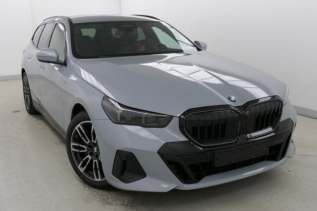 BMW 5-SERIE Touring 520i M-Sport Pro | Trekhaak | Driv. Ass. Pro | Stoelventilatie | Standkachel | | Bowers & Wilkins Surround Sound System |