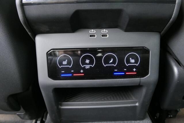 BMW 5-SERIE Touring 520i M-Sport Pro | Trekhaak | Driv. Ass. Pro | Stoelventilatie | Standkachel | | Bowers & Wilkins Surround Sound System |