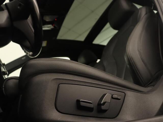 BMW 5-SERIE 520i High Executive | Panoramadak | Trekhaak | Leder | Stoelverwarming | Camera | Head-Up | Navigatie | Full LED | Climate control