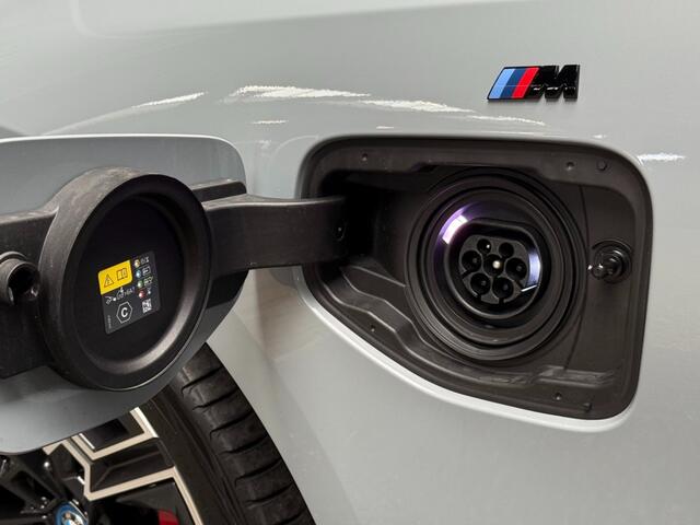 BMW 5-SERIE 530e xDrive M-Sport 299pk Pro-20 inch trekhaak pano key-less