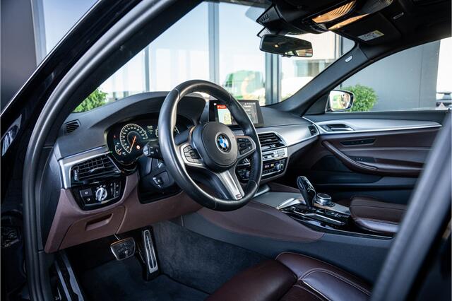 BMW 5-SERIE Touring 520i High Executive - M Sport | Panorama | Memory | HUD | Cruise Control