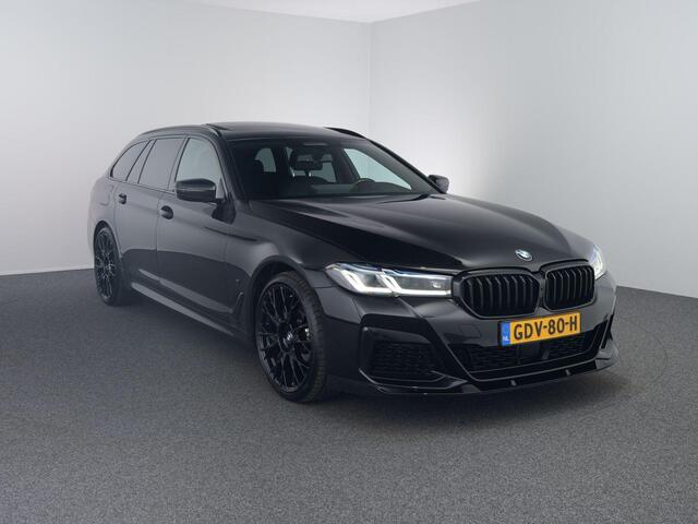 BMW 5-SERIE Touring 530i xDrive High Executive M-Sport | 4wielsturing | HUD | Pano | M remmen | 20 inch |