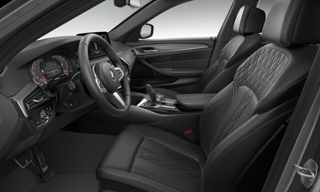 BMW 5-SERIE Touring 520i M-Sport | High Executive | 20" | Panorama | Hifi | Comfortzetels | Head-Up | Camera