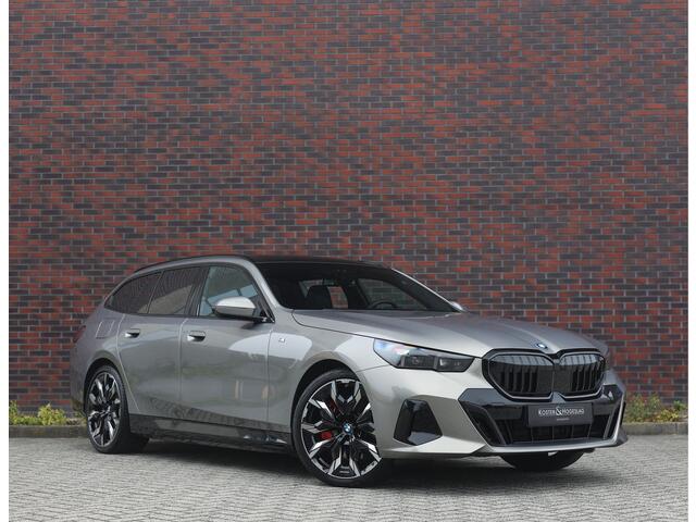 BMW 5-SERIE Touring 550e xDrive | M Sport Pro - Pano - Trekhaak
