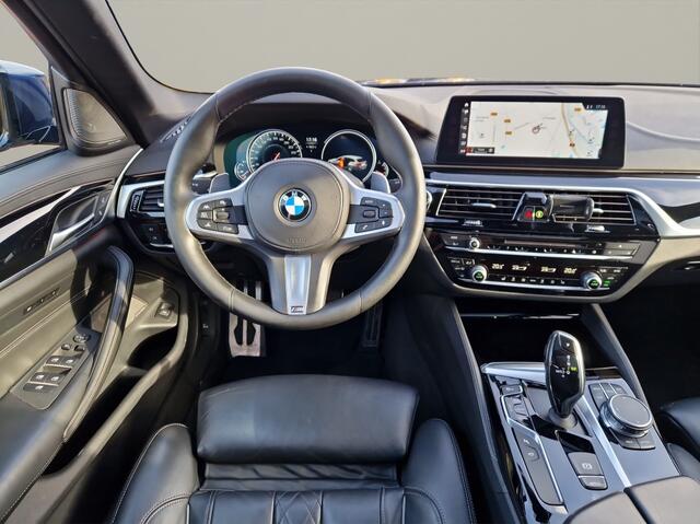 BMW 5-SERIE 540i High Executive NL-Auto - M Sport - Panodak